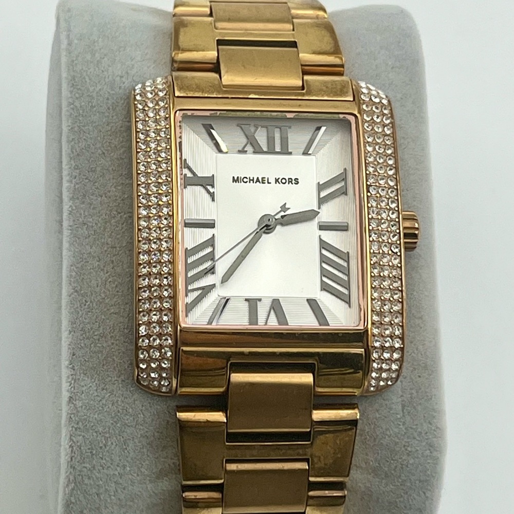 Michael Kors Rhinestone gold tone 32mm size case, 17cm wrist size band